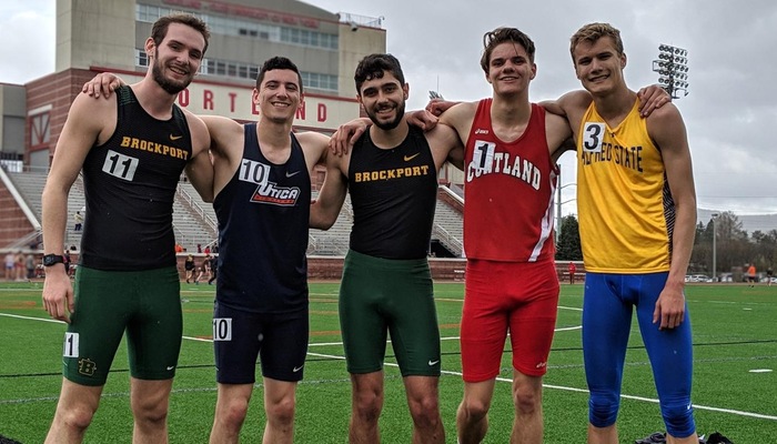 Wadsworth poses with other Decathlon participants