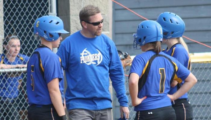 Lady Pioneers Tripped up by Geneseo