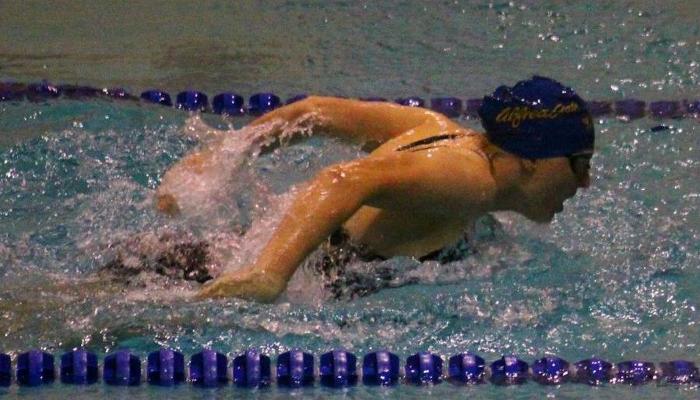 Swimmers Battle Bisons
