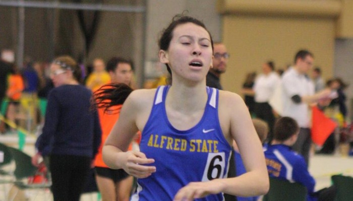 Indoor Track & Field Competes at Brockport