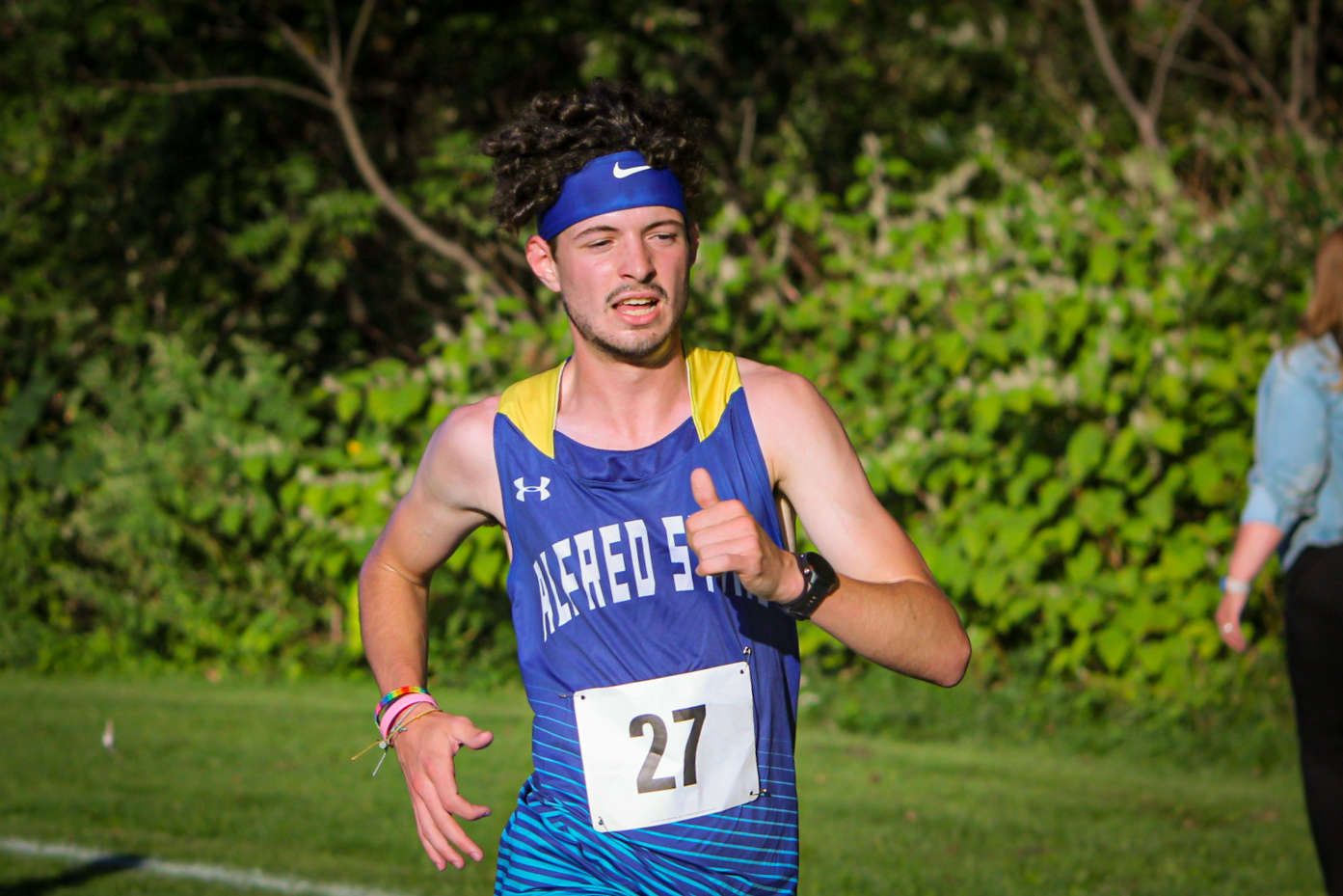 Pioneers Finish 19th At the Yellowjacket Invite
