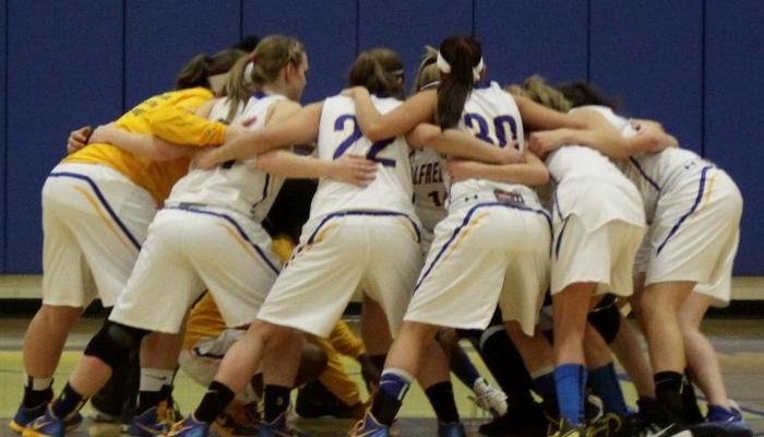 Lady Pioneers Ranked #10 in First USCAA Poll