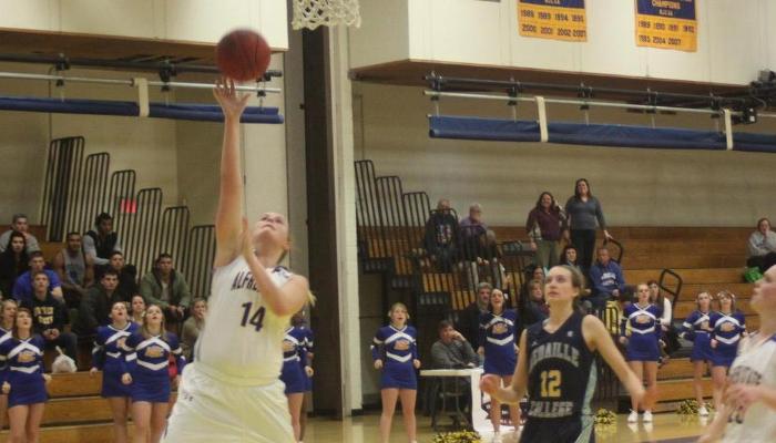 Big Run Leads Lady Pioneers to 15th Victory