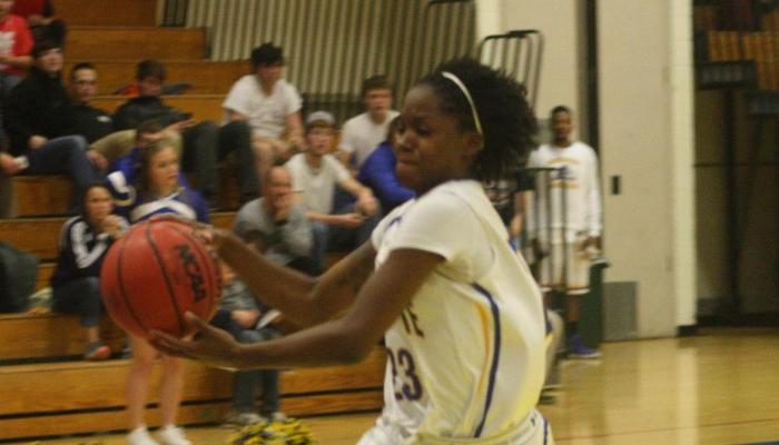 Lady Pioneers Wrap up 2015
