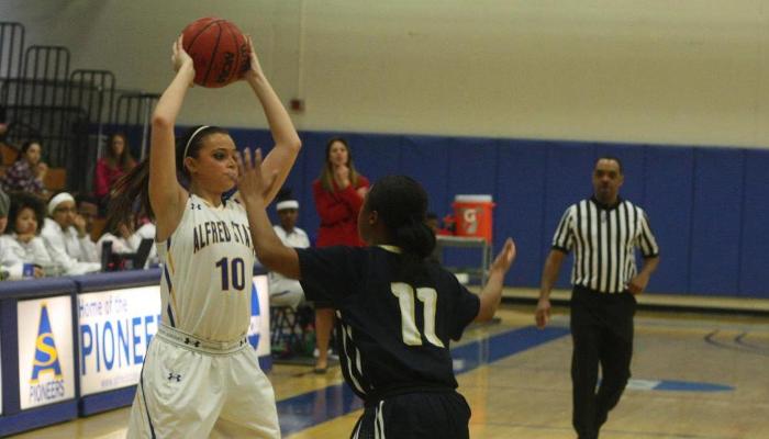 Lady Pioneers Overcome Slow Start to Win 4th Straight