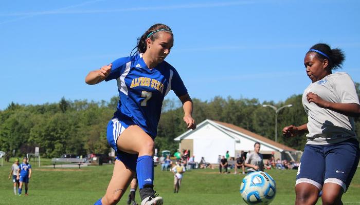 Women's Soccer Ranked #12 in Latest USCAA Poll
