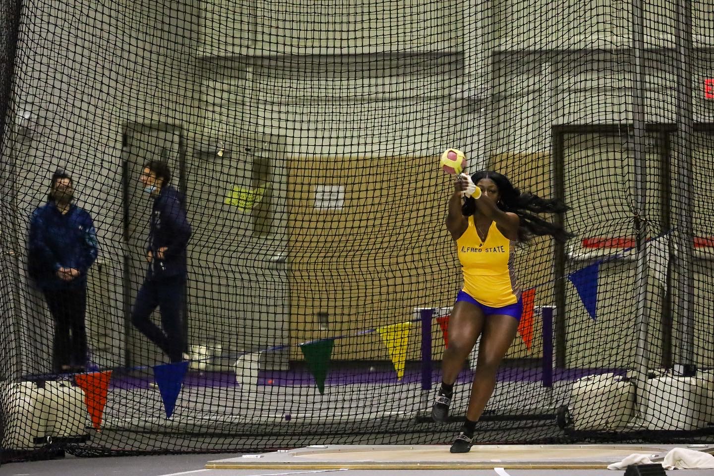 Women’s Track and Field competes at Utica Classic