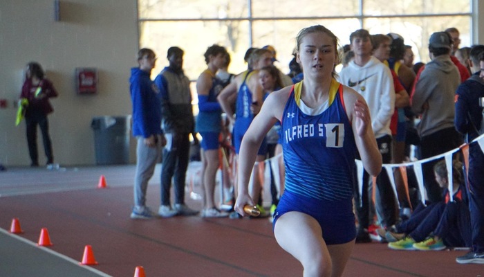 Women's Track and Field in 2nd After Day 1 at CSAC Championships