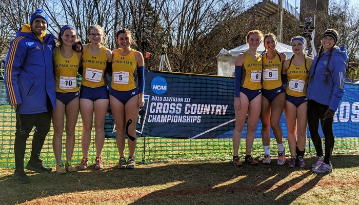 Women's team competes at the NCAA Mideast Regionals